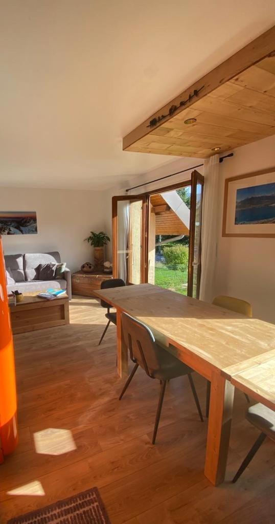 Appartement Au Calme Avec Vue Sur Les Montagnes. Sévrier Exterior foto