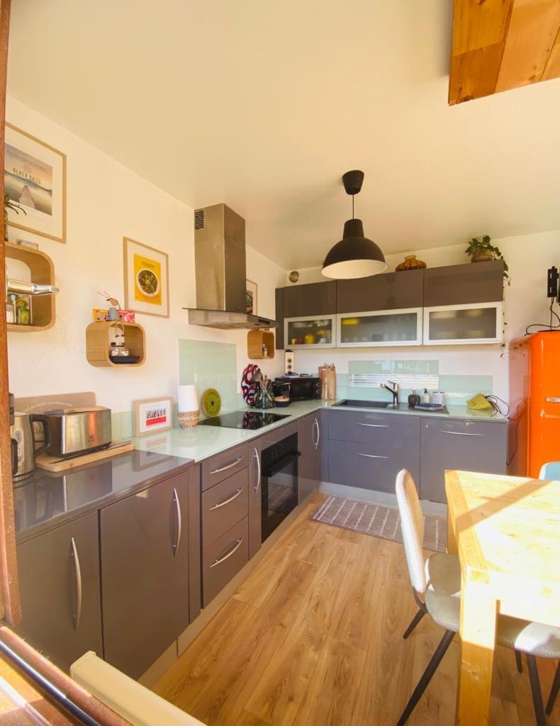 Appartement Au Calme Avec Vue Sur Les Montagnes. Sévrier Exterior foto